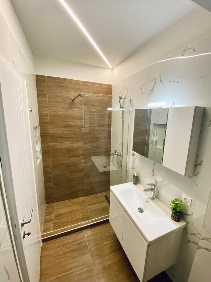 Central Grey Quiet Apartment 테살로니키 외부 사진